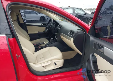 2014 Volkswagen Jetta 1.8T Se from USA, damaged, VIN 3VWD17AJ8EM433226